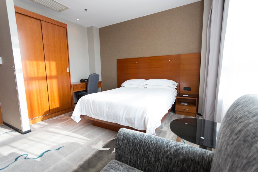 Radiance Hotel Shanghai Esterno foto